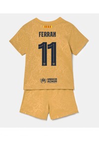 Barcelona Ferran Torres #11 Babyklær Borte Fotballdrakt til barn 2022-23 Korte ermer (+ Korte bukser)